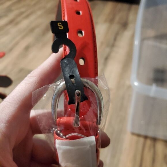 Red 1 inch belt  - Picture 1 of 4